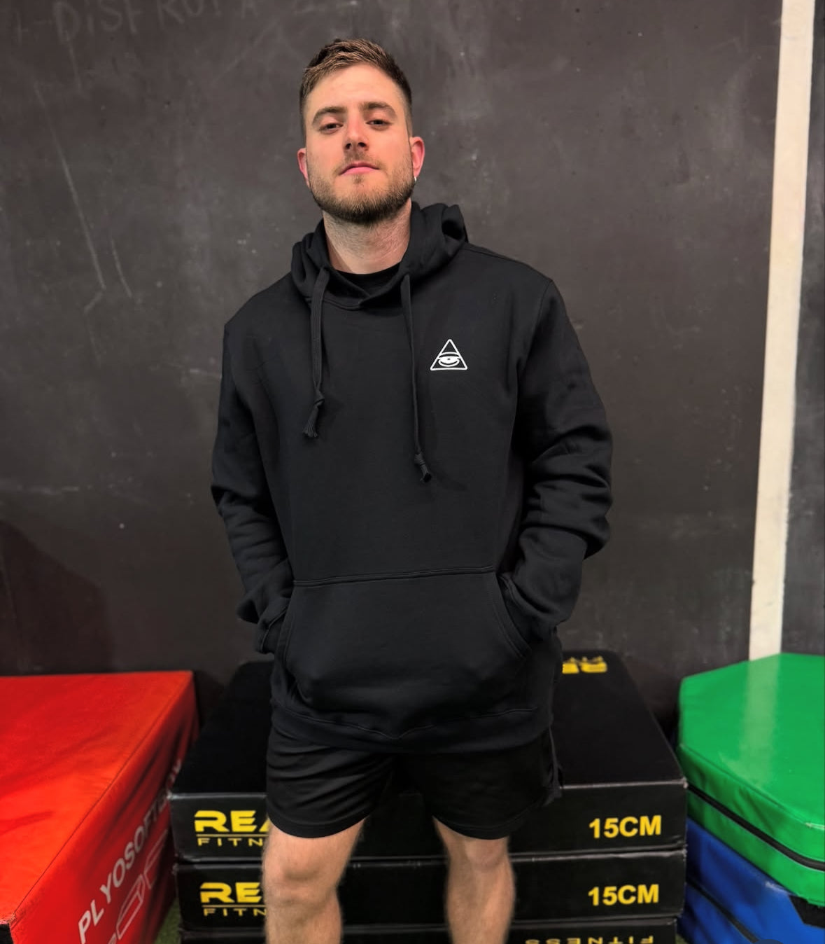 HOODIE NEGRO – ADNCLUB